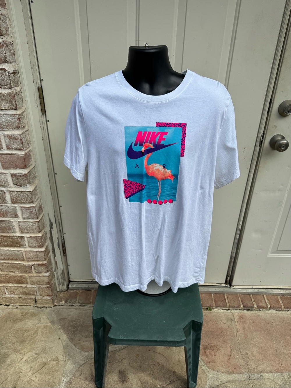 Nike, Short Sleeve, White, with Blue & Pink Flamingo Graphic, Size XL